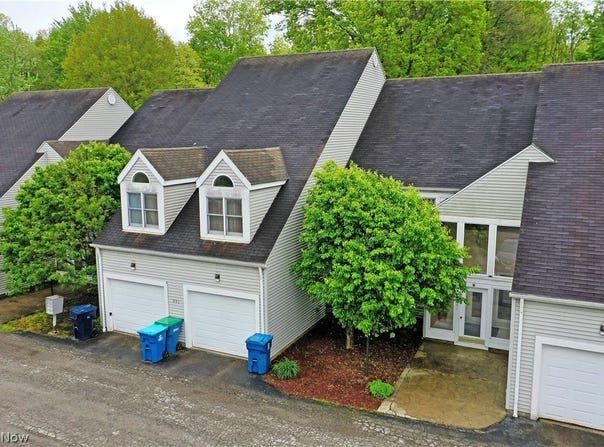 991 Powers Avenue, Youngstown, OH 44505