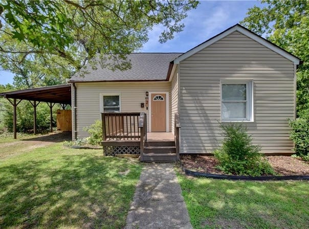 2 Clover Street, Hampton, VA 23669
