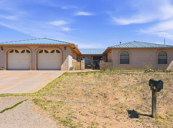 3 Stella Court, Belen, NM 87002