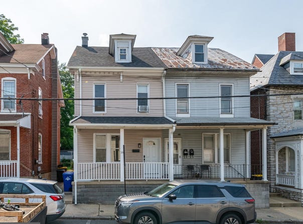 16 S 2ND STREET, WOMELSDORF, PA 19567
