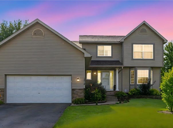 1514 Sun Bird Lane, Faribault, MN 55021