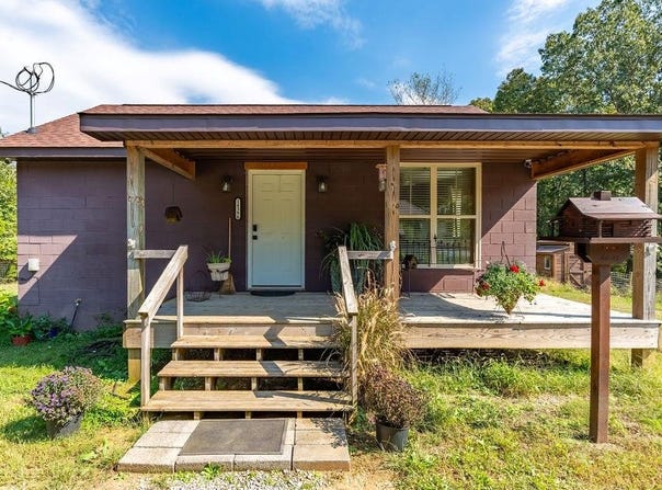 14396 South Rd, CADIZ, KY 42211