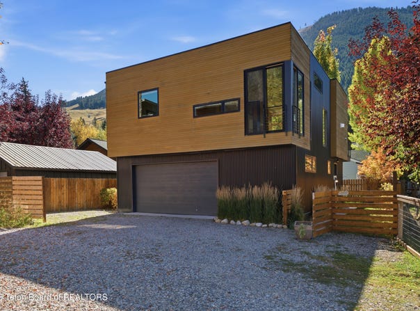 670 S MILLWARD Street, Jackson, WY 83001