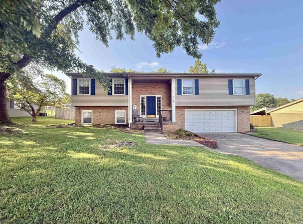 7766 Owens Drive, Newburgh, IN 47630