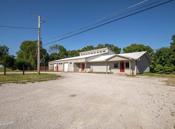 4 NE 1st Lane, Lamar, MO 64759