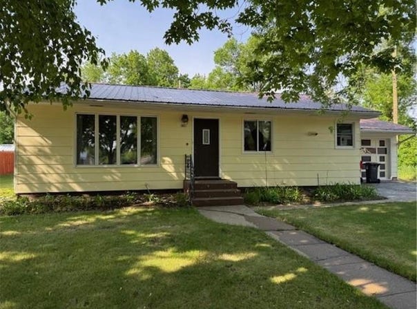 206 3rd Street E, Brandon, MN 56315
