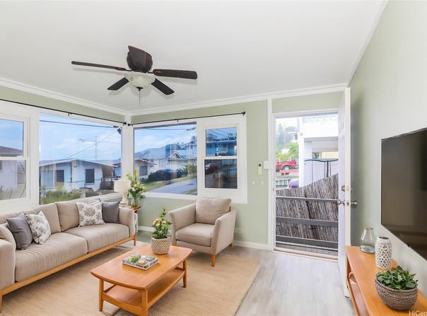 908 Simon Road, Honolulu, HI 96817