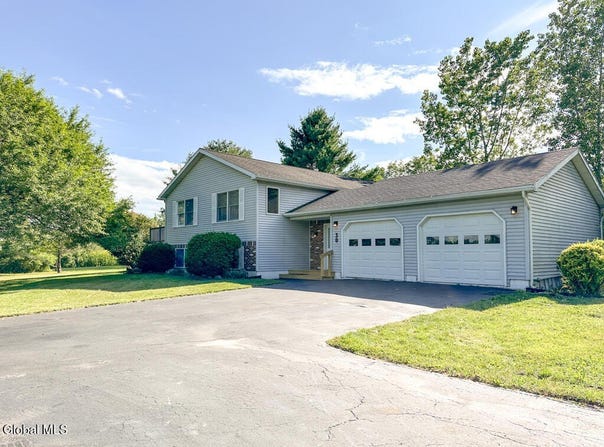 30 Green Acres Road, Kingsbury, NY 12839