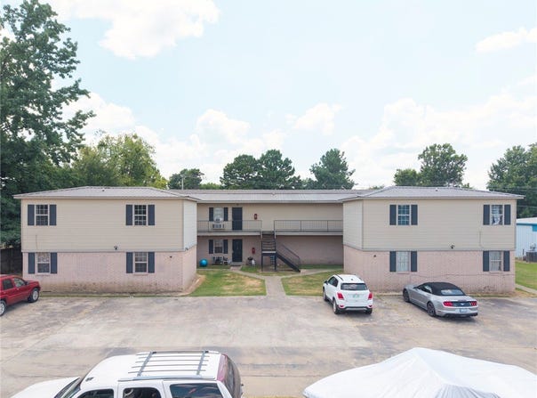 302 E Shawntel Smith Boulevard, Muldrow, OK 74948