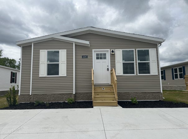 3287 Strauss Court, Jackson, MI 49201