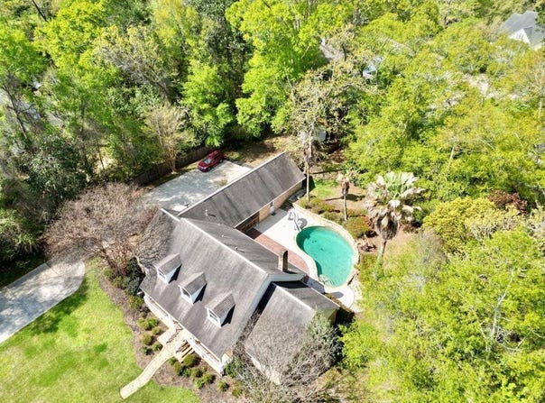 921 Tung Tree, Picayune, MS 39466