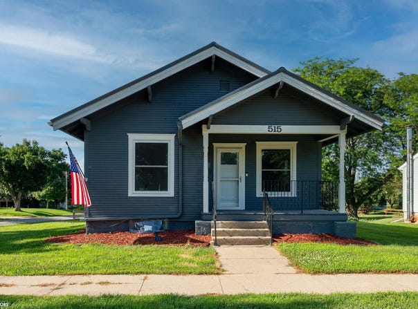 515 W 12th Street, Vinton, IA 52349