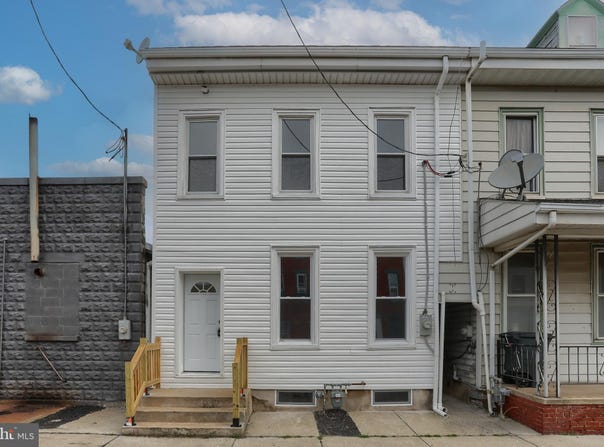 829 SCULL STREET, LEBANON, PA 17046