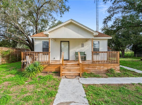 206 N County Road 430, Premont, TX 78375