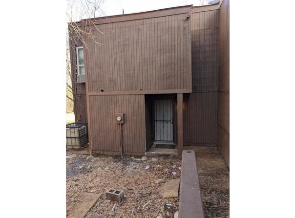 1776 FIRST GREEN UNIT 21, Memphis, TN 38116