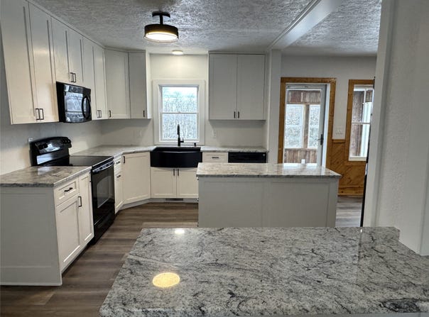 3289 260th Street, Orient, IA 50858