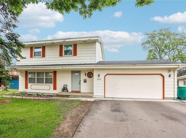 6012 Beard Avenue N, Brooklyn Center, MN 55429