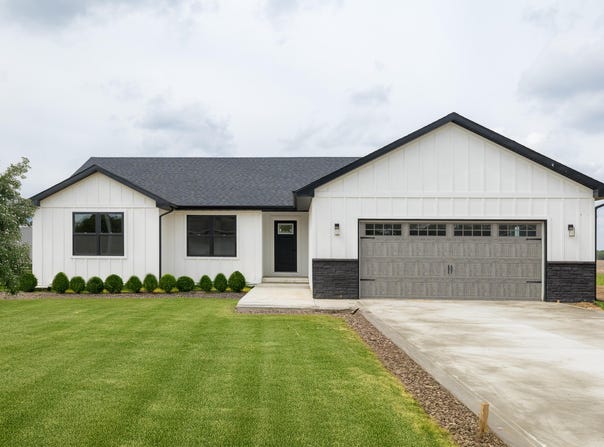 604 W Beaver Street, Morocco, IN 47963