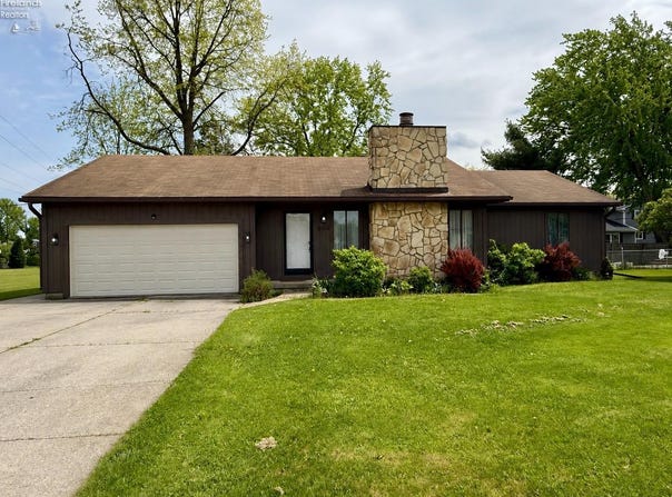504 Meadow Lane, Sandusky, OH 44870