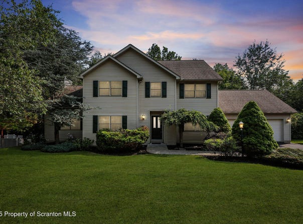 211 Marcaby Lane, South Abington Twp, PA 18411