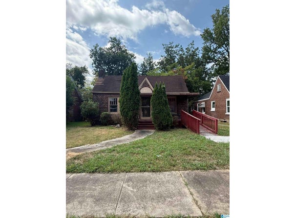 1809 SAINT CHARLES COURT, BIRMINGHAM, AL 35211