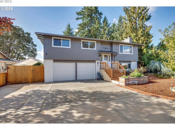 1460 CORNELL Ave, Gladstone, OR 97027