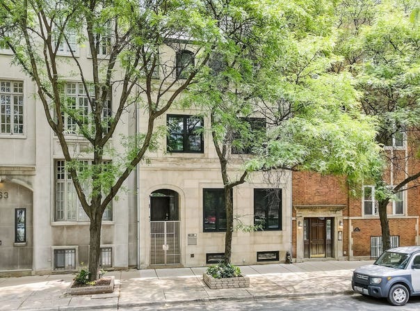 861 N LaSalle Street, Chicago, IL 60610