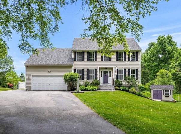 67 Hillside Street, Rowley, MA 01969