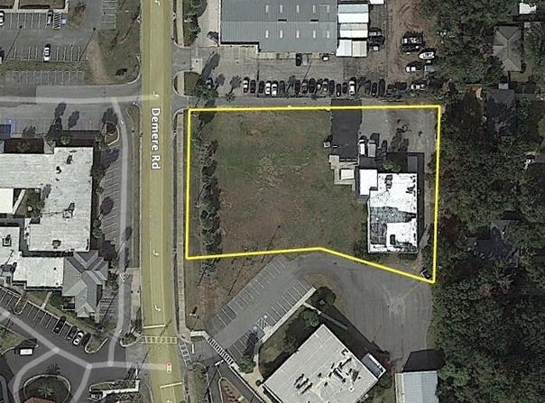 1902 Demere Road, St Simons Island, GA 31522