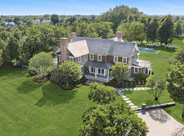 53 Matthews Lane, Bridgehampton, NY 11932