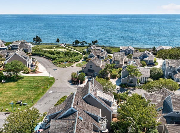 4 Brant Rock Road, Mashpee, MA 02649