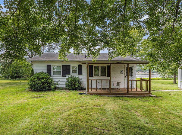 911 Dragon Shores Drive, Coldwater, MI 49036