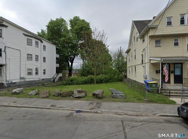 20 Walnut Avenue, Waterbury, CT 06704