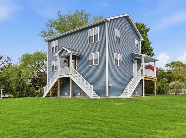 60 Bloor Street, Warwick, RI 02889