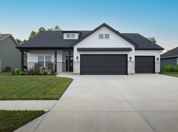 210 N Branch, Tipp City, OH 45371