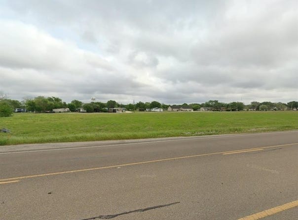 112 Apollo Drive, Edna, TX 77957