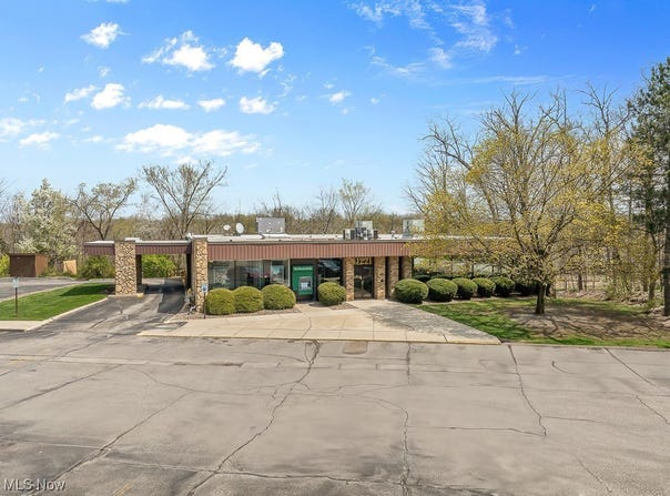 11221 Pearl Road unit: 8, Strongsville, OH 44136 Other for Rent ...
