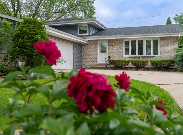 6959 W 85th Avenue, Crown Point, IN 46307