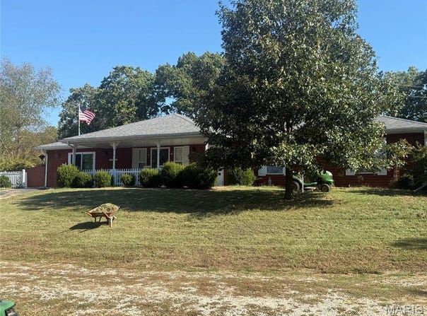6172 State Road T, Stoutland, MO 65567
