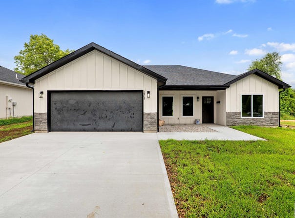 1905 S Osage Avenue, Sedalia, MO 65301