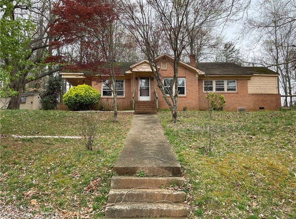 3405 Walhalla Highway, Six Mile, SC 29682