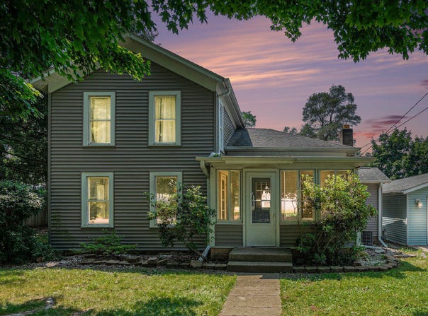 327 N Clark Street, Centreville, MI 49032
