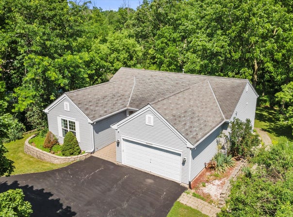 W140n8098 Lilly Rd, Menomonee Falls, WI 53051