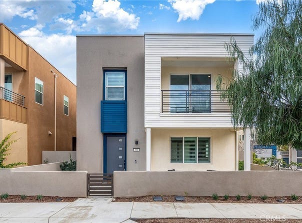 446 Chorus, Irvine, CA 92618