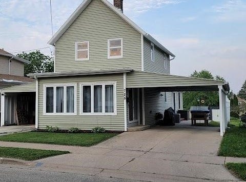 725 Siemers Street, Platteville, WI 53818-0000