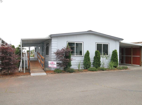 2901 E 2ND ST, Newberg, OR 97132