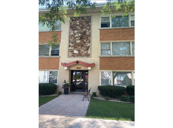 3111 Paris Avenue, River Grove, IL 60171
