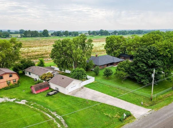 3312 SW Lakefront Lane W, St Joseph, MO 64504