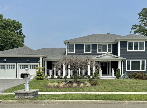 24 Founders Way, Milford, CT 06460