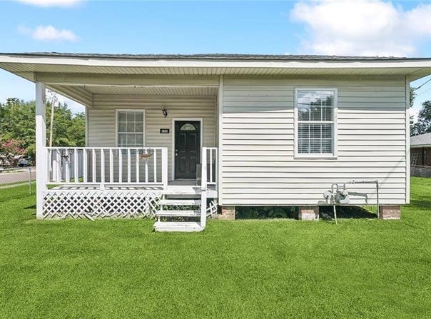 600 Girod Street, Mandeville, LA 70448